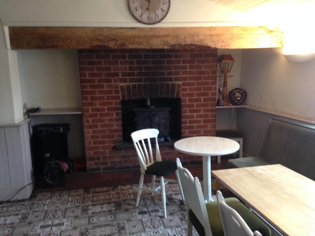 Bed and Breakfast The Crown West Haddon Esterno foto
